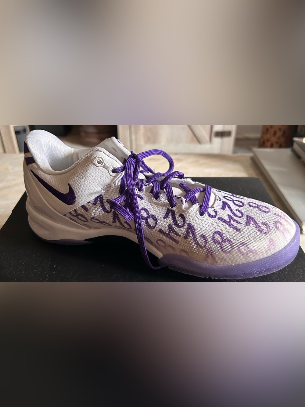Nike Kids Big Boys Sz 5 Kobe 8 Protro Court Purple Basketball Sneakers w/Box NEW - Picture 3 of 14